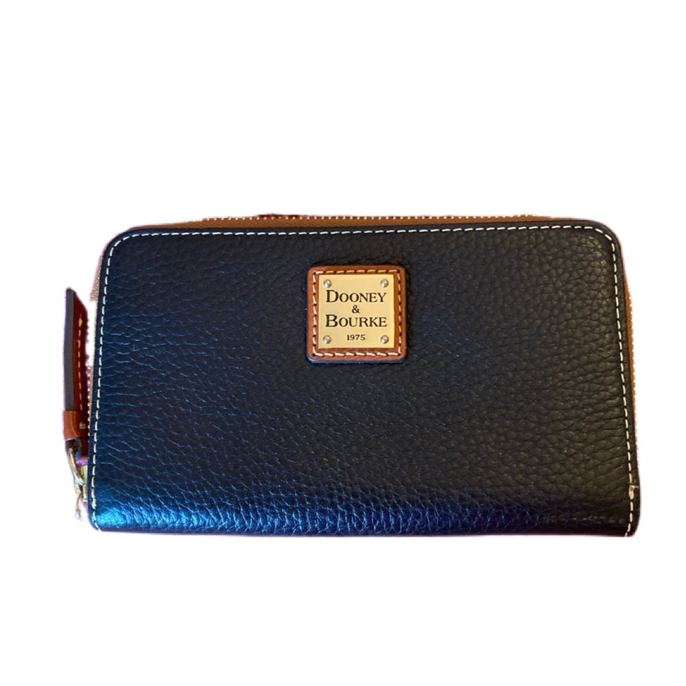 Dooney & Bourke Pebble Leather Zip Wallet